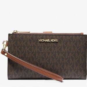 Jet Set Travel Signature Logo Smartphone Wallet